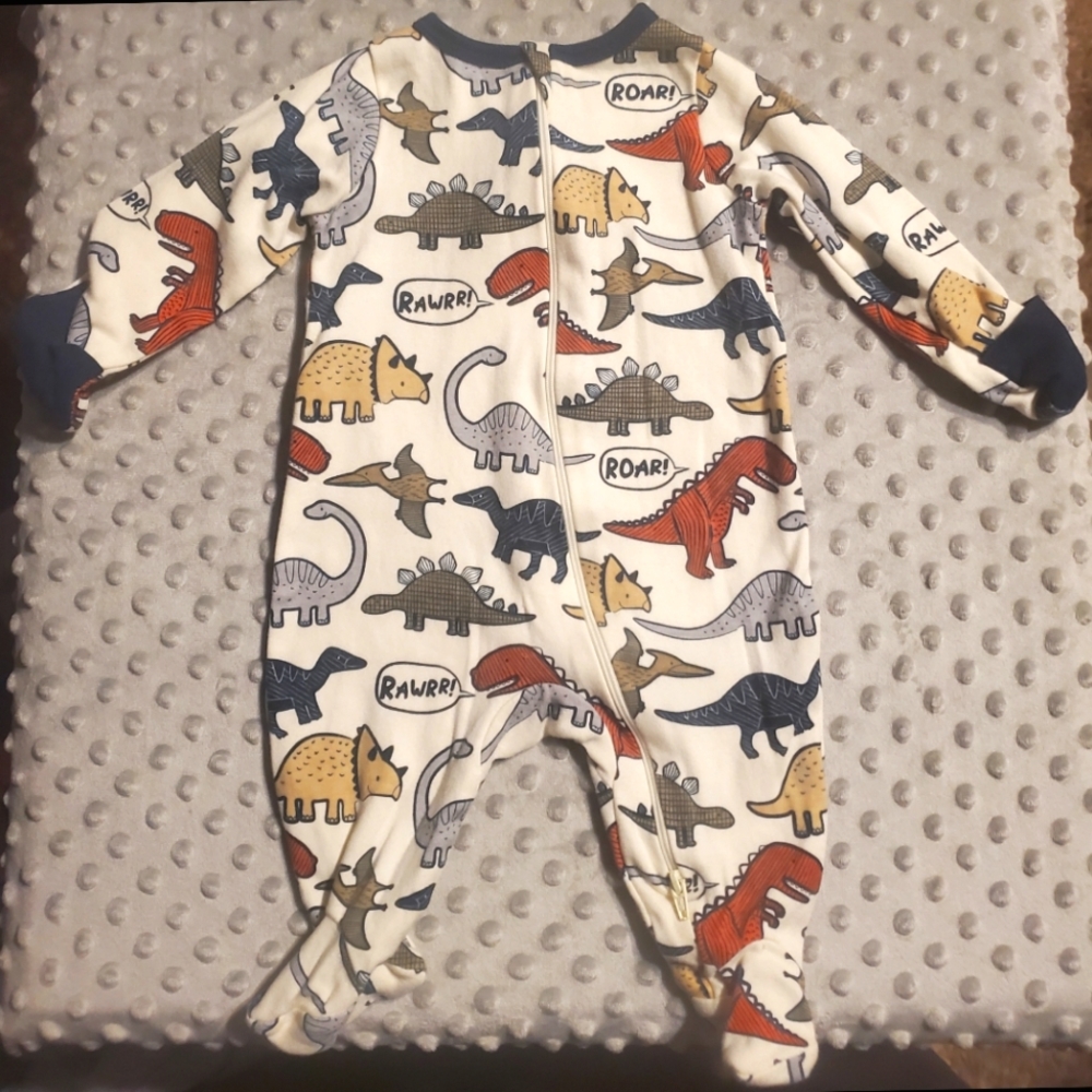 0-3 cute dino sleeper